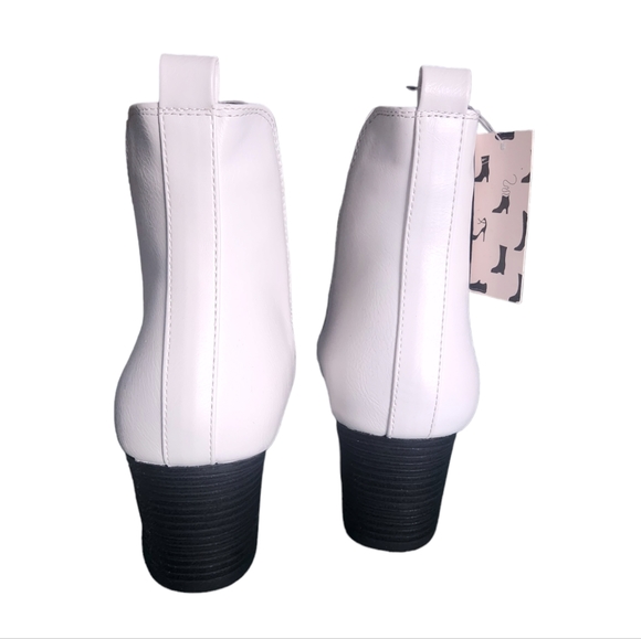 White Ankle Boots- Size 10 - Picture 5 of 7